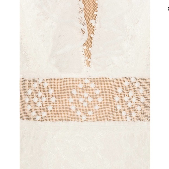 Alexis Elize Dress Dotted White Lace - Picture 4 of 15